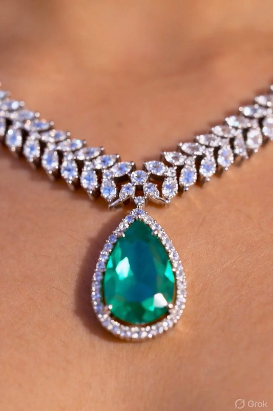 Silver Color Necklace Set With Emerald Green Pendant